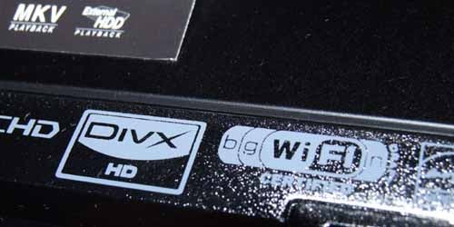 Close-up of LG BD390 Blu-ray player with Wi-Fi logo.