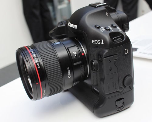 Canon EOS 1D Mark IV DSLR camera on display.