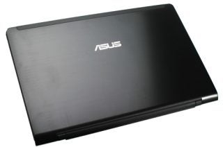 Asus UL50Vg 15.6-inch laptop with a closed lid.