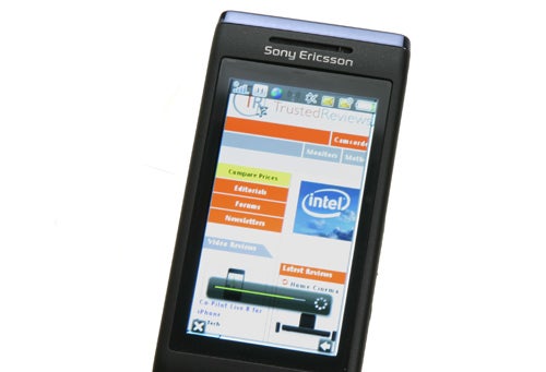 Sony Ericsson Aino U10i phone displaying Trusted Reviews website.