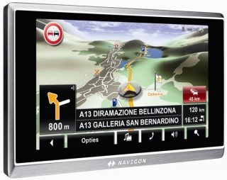Navigon 8410 Sat-Nav with active route display and controls.