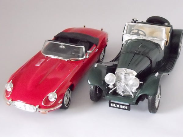 Two model cars photographed with high clarity