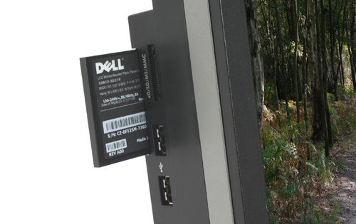 Dell UltraSharp U2410 slots