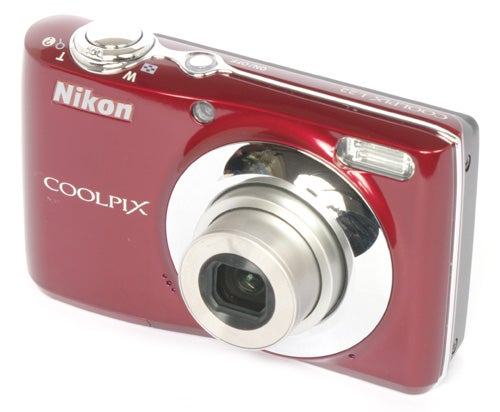 Nikon CoolPix L22 front angle