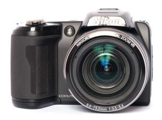 Nikon CoolPix L110 front