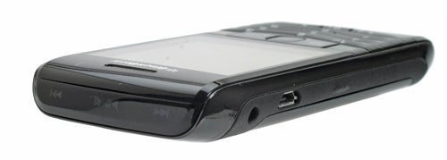 Side view of BlackBerry Pearl 3G 9105 smartphone