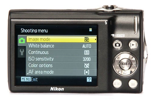 Nikon CoolPix S3000 back