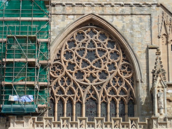 Photo of a cathedral's ornate window taken with Ricoh GXR.