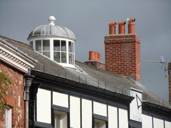 Photo showing detailed rooftops taken with Nikon Coolpix S8000.
