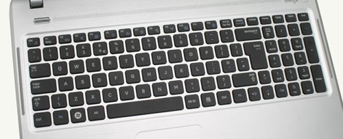 Samsung Q530 laptop keyboard close-up view.