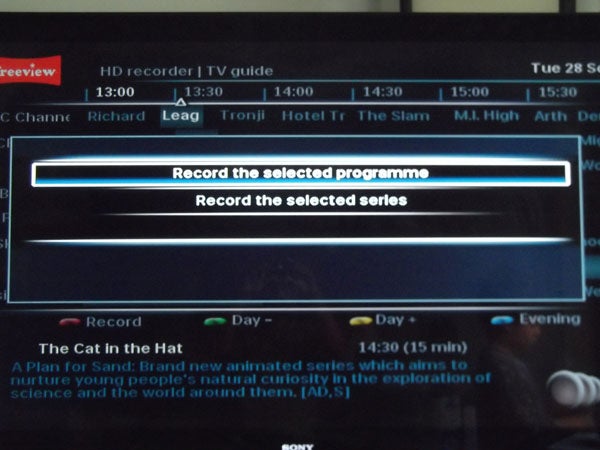 Philips HDT8520 PVR screen with recording options displayed.