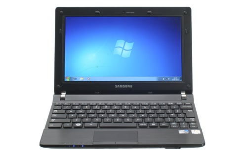 Samsung N230 netbook with Windows 7 on screen