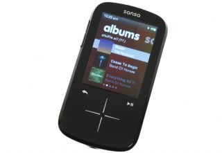 Sandisk Sansa Fuze+ MP3 player displaying album menu.