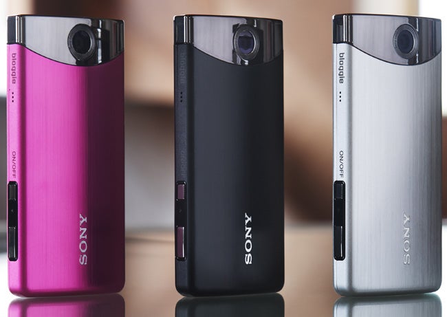 Sony Bloggie Touch MHS-TS20K cameras in pink, black, and silver.