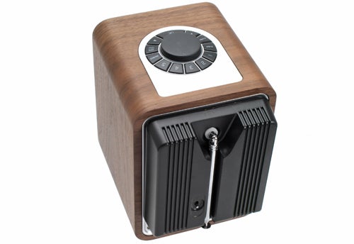 Vita Audio R1 MkII radio with a wooden finish.