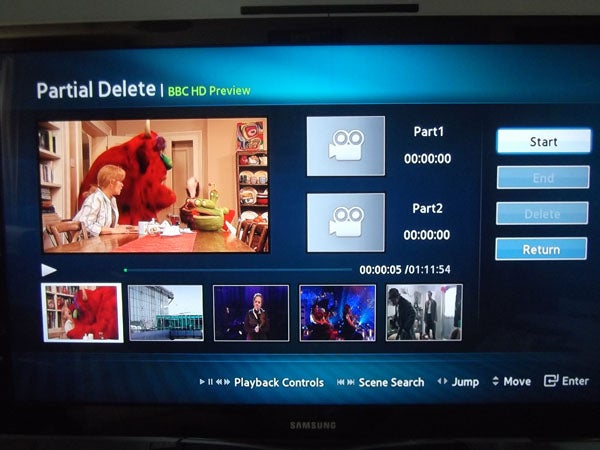 Samsung BD-D8500 interface showing partial delete function on TV screen.