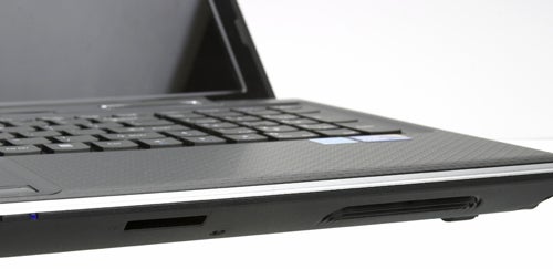 Side view of MSI FX600 laptop showing keyboard and ports.