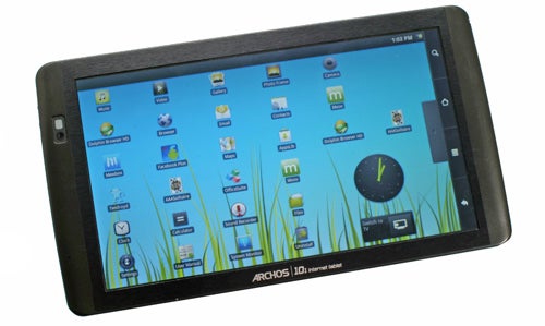 Archos 101 Internet Tablet displaying home screen with icons.