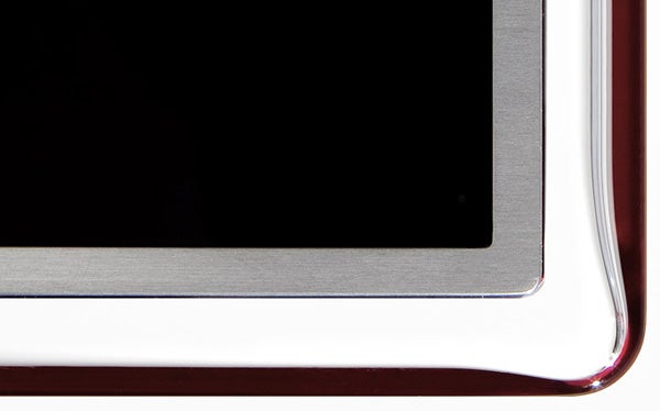 Close-up of Samsung UE46D7000 TV's corner design.