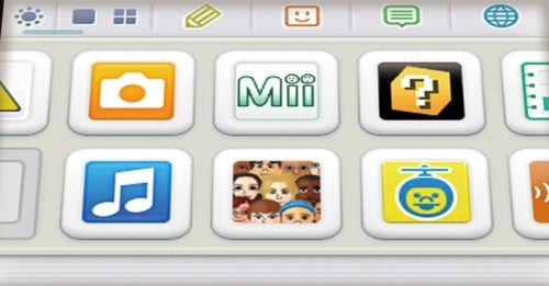 Nintendo 3DS home screen with various application icons.