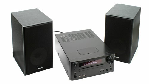 Onkyo CS-545UK compact stereo system with speakers.