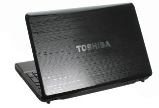 Toshiba Satellite P750-115 laptop with textured back cover.