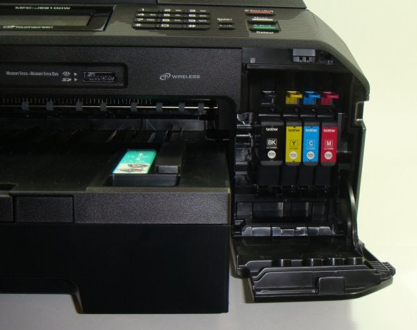 Brother MFC-J5910DW - Cartridges and Card Slots