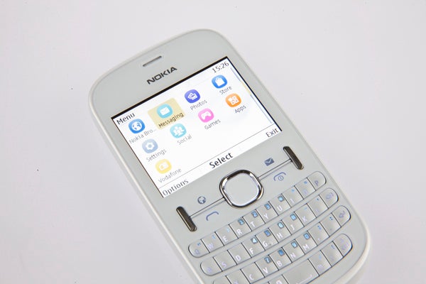 Nokia Asha 201 13