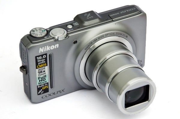 Nikon S9300 9