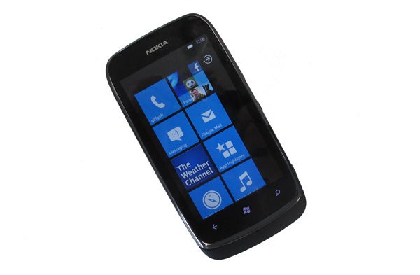 Nokia Lumia 610 2