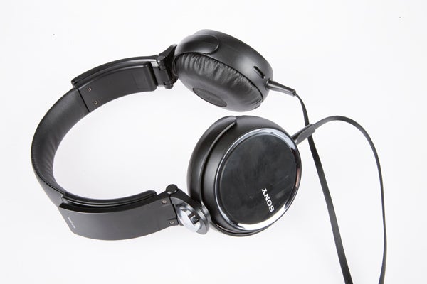 Sony MDR-XB600 headphones on a white background.