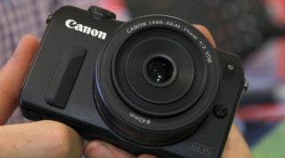 Canon EOS M 7
