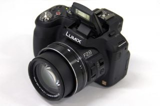 Lumix FZ200 9