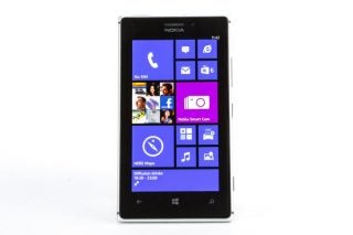 Nokia Lumia 925 smartphone displaying home screen icons.