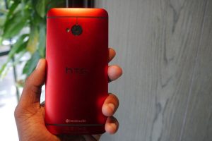 Glamour Red HTC One