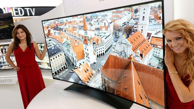 LG 77-inch 4K Curved OLED TV