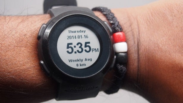 Magellan Echo smartwatch on wrist displaying time and weekly average.