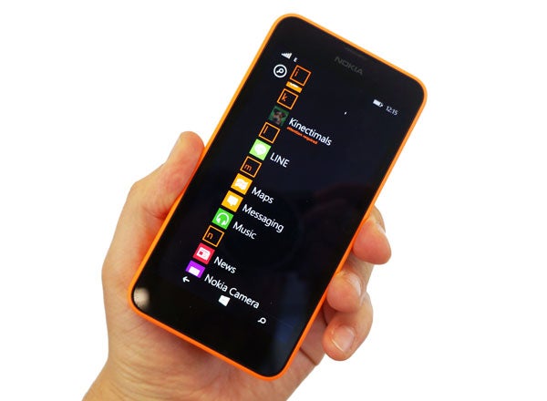 Nokia Lumia 630 7