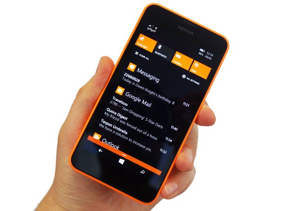 Nokia Lumia 630 12