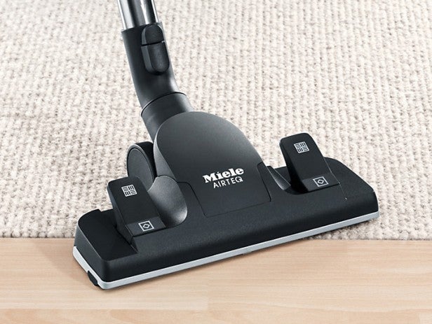 Miele Complete C3 vacuum cleaner nozzle on carpet.