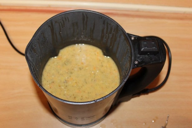 Morphy Richards Soup Maker with freshly prepared soup inside.