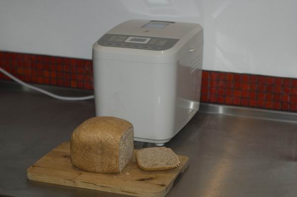 Lakeland Compact Bread Maker