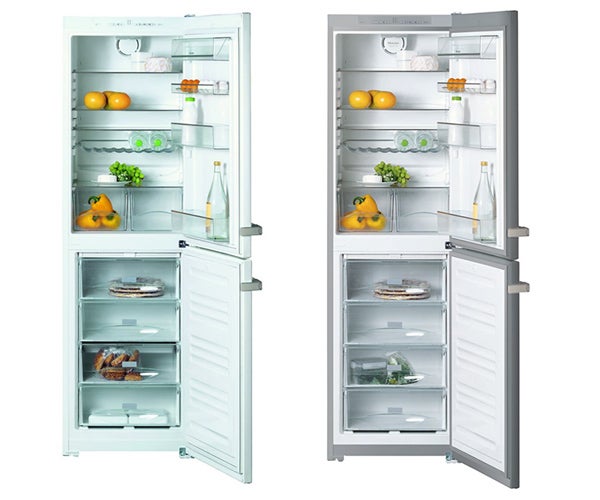 Miele KFN12924SD-1 fridge freezer with open doors.
