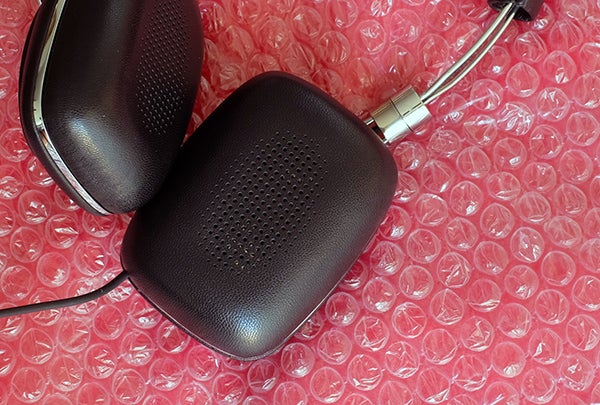 Bowers & Wilkins P5 headphones on bubble wrap.