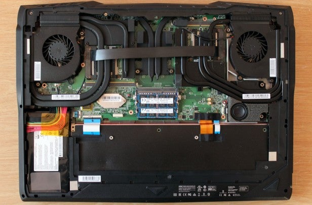 Internal components of MSI GT80 2QE gaming laptop.