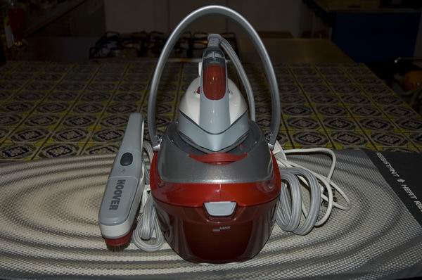 Hoover IronSpeed SRD 4110/2 iron and steam generator station.