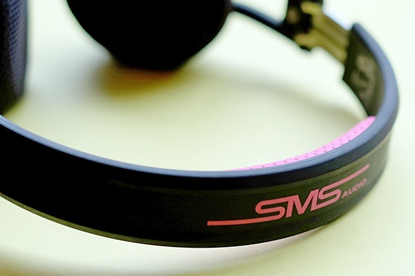 Close-up of SMS Audio Street by 50 Wired Headphones headband.