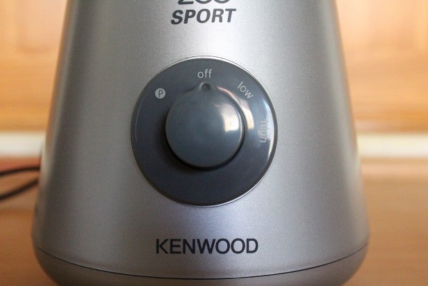 Close-up of Kenwood SMP060 Sport 2Go blender controls.