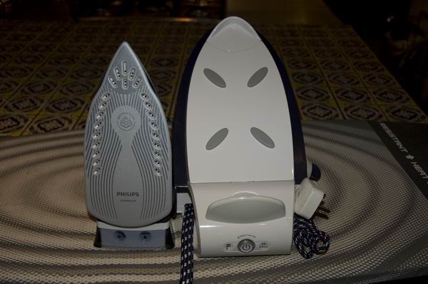Philips PerfectCare Expert GC9222 steam iron and base.