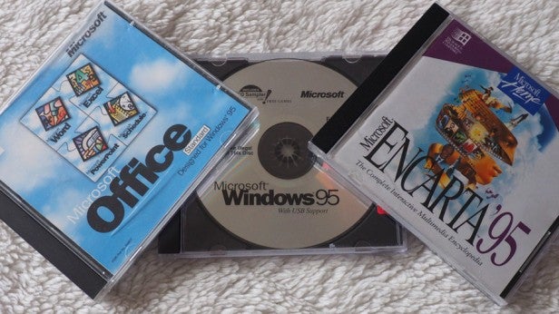 Windows 10 vs Windows 95 9